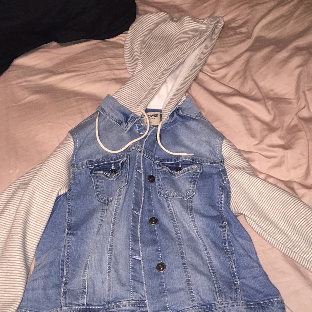 Jean jacket with sweater hood and sleeves.